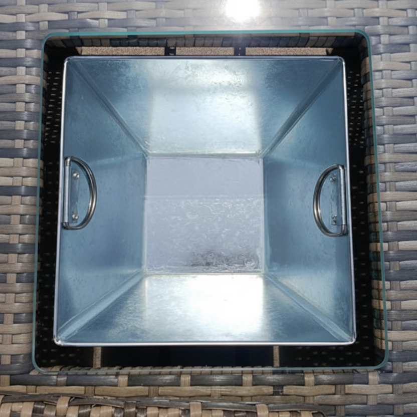 BROWN RATTAN ICE BUCKET TABLE CLOSE UP