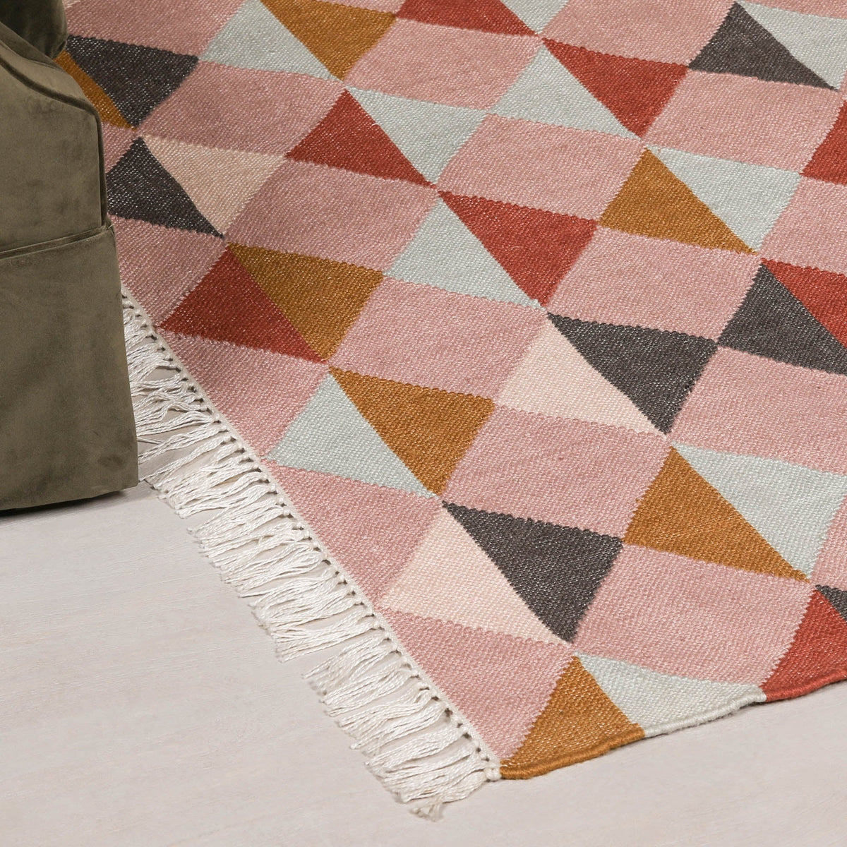 Diamond Design Multi Colour Rug 260x180cm