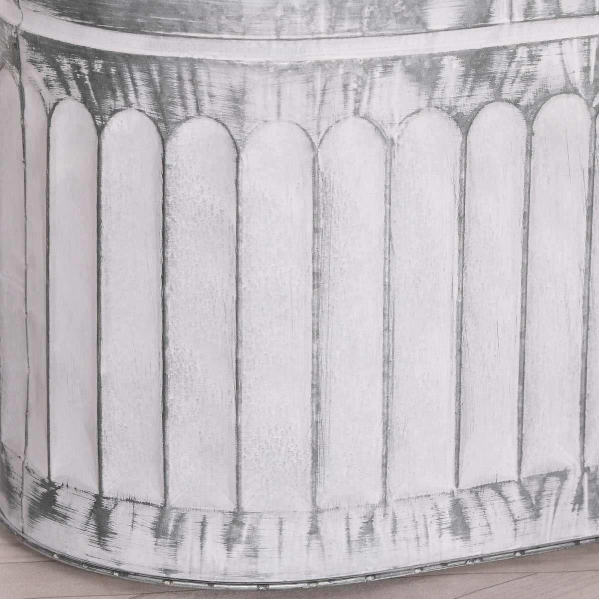 Arched Pattern Metal Planter – Medium