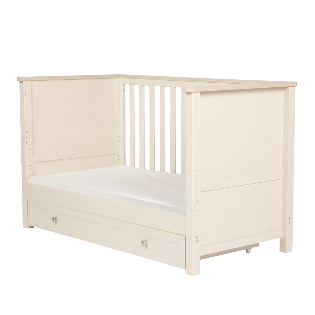 Wanderer Cot Bed Cashmere